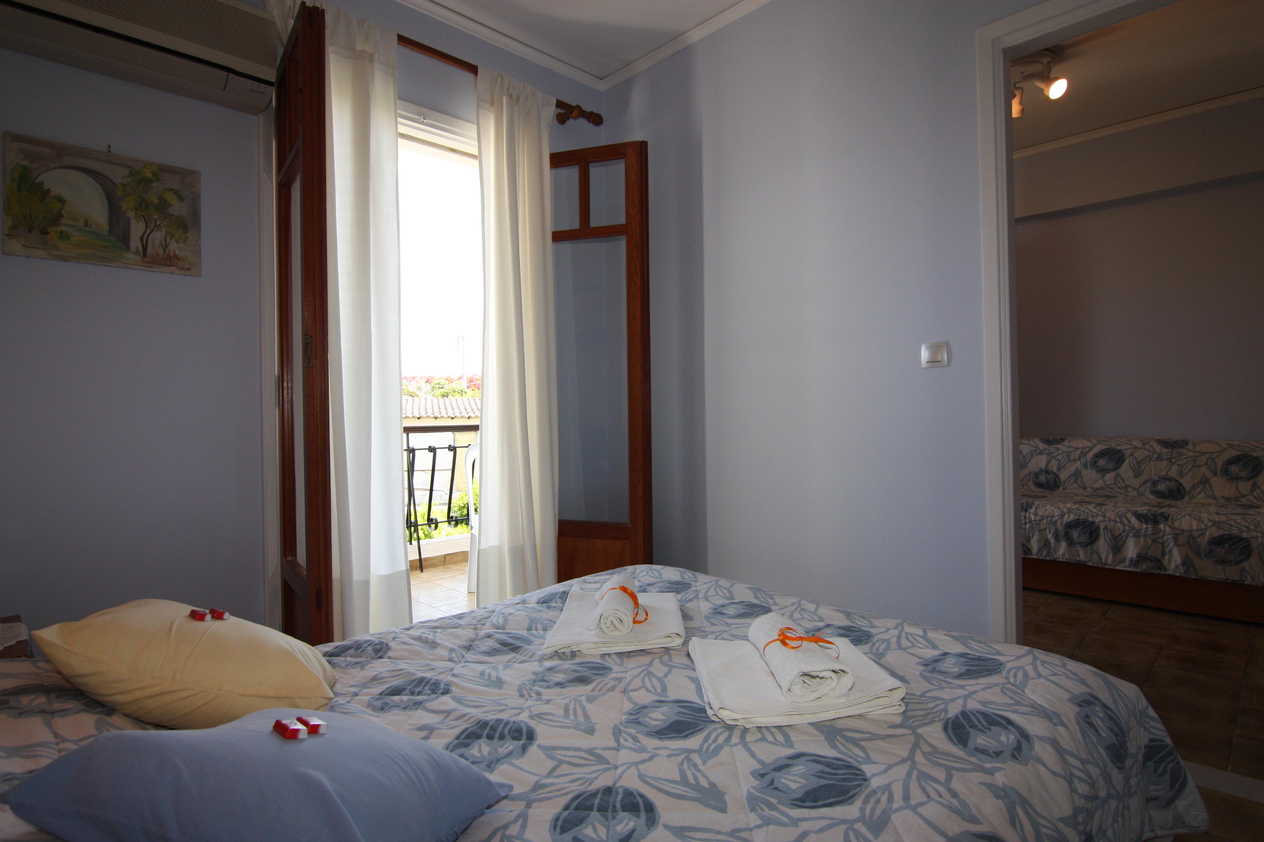 Cozy and romantic apartments for couples in Tolon next to the sandy beach